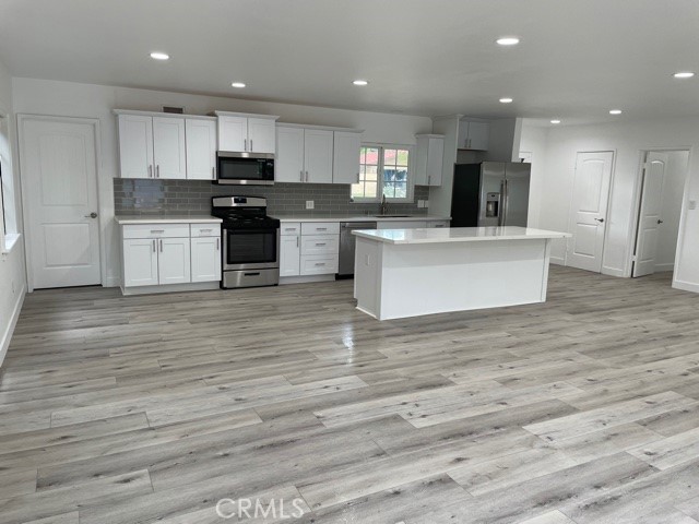 12472 Woodlawn Avenue