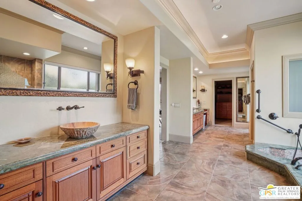 Rancho Mirage, California 92270, United States, 3 Bedrooms Bedrooms, ,4 BathroomsBathrooms,Residential,Active,245272