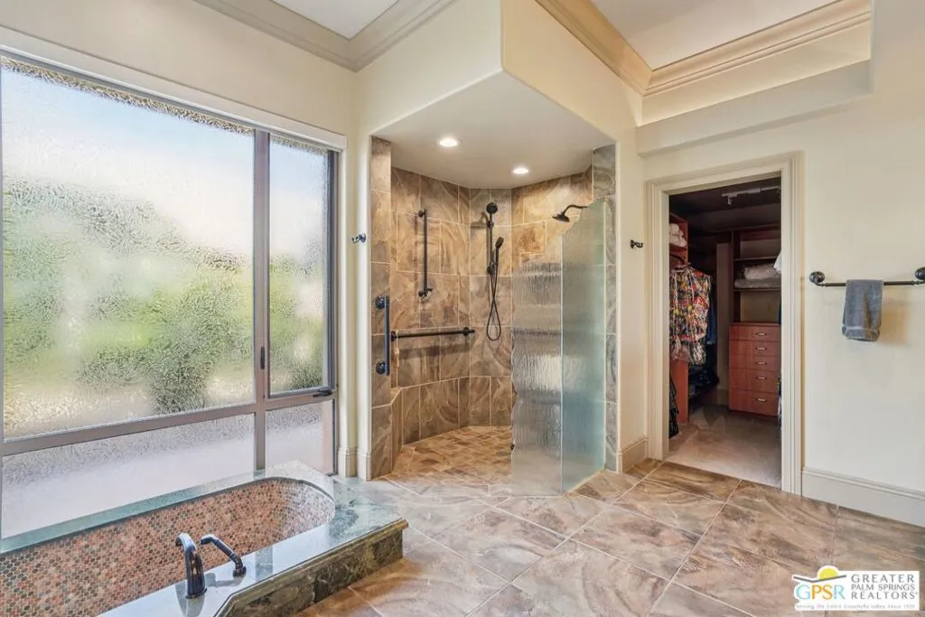 Rancho Mirage, California 92270, United States, 3 Bedrooms Bedrooms, ,4 BathroomsBathrooms,Residential,Active,245272