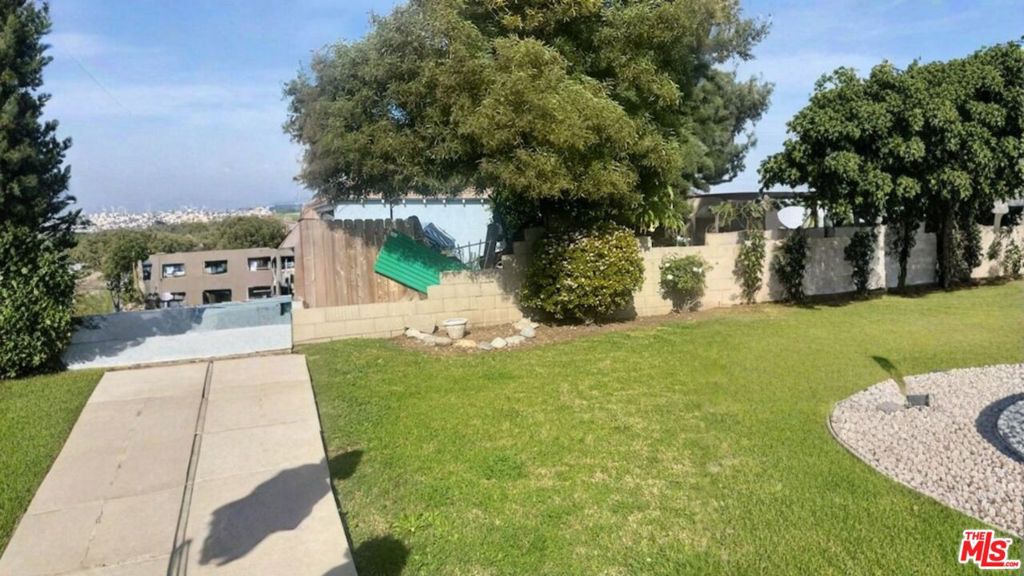 9636 La Salle Avenue