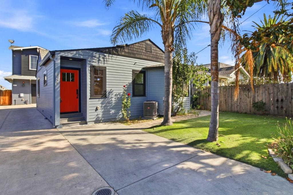 2973 Fair Oaks Avenue