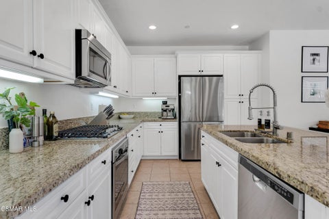 Tiny photo for 4707 Beachwood Court, Moorpark, CA 93021 (MLS # 226003806)