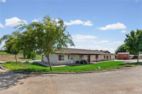 Tiny photo for 7989 Sundance Trail, Paso Robles, CA 93446 (MLS # SC26093837)
