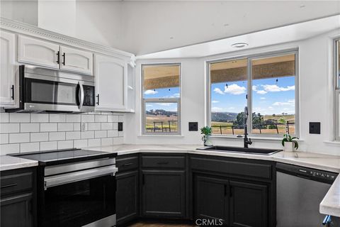 Tiny photo for 7989 Sundance Trail, Paso Robles, CA 93446 (MLS # SC26093837)