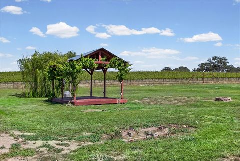 Tiny photo for 7989 Sundance Trail, Paso Robles, CA 93446 (MLS # SC26093837)