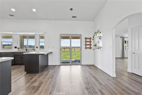 Tiny photo for 7989 Sundance Trail, Paso Robles, CA 93446 (MLS # SC26093837)