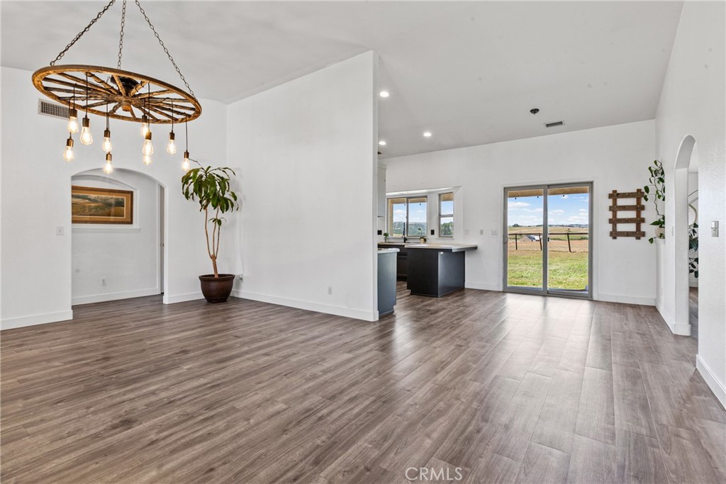 7989 Sundance Trail