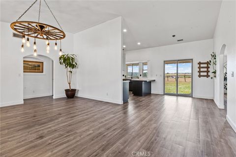 Tiny photo for 7989 Sundance Trail, Paso Robles, CA 93446 (MLS # SC26093837)