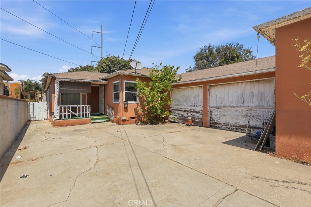 637 Hill Street