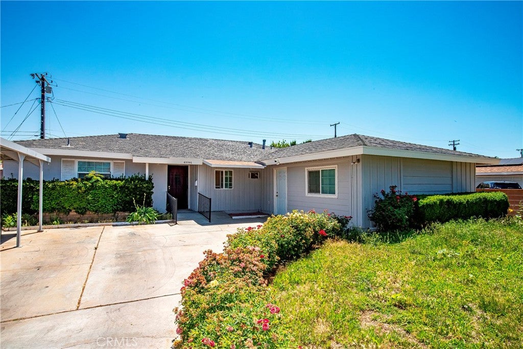 Photo of 45046 18th ST W, Lancaster, CA 93534 (MLS # SR26106389)