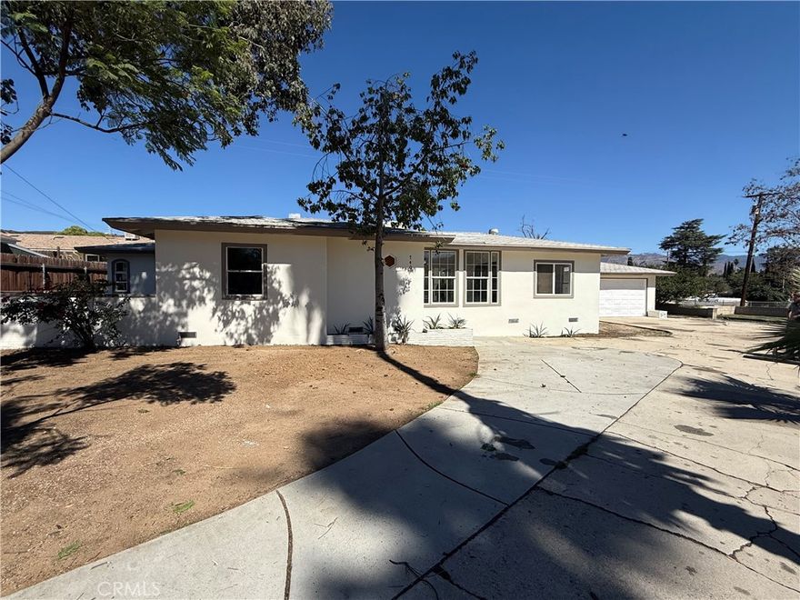 Welcome to this charming 3 bedroom, 2 bathroom home located at the end of a quiet cul-de-sac. The property features brand new vinyl flooring, modern kitchen cabinets, fully updated bathrooms, and many more recent upgrades throughout. Enjoy a spacious backyard with room to relax or entertain, plus a detached garage offering great potential for an ADU or guest unit. This is a perfect opportunity for a first-time buyer or investor looking to grow in one of Southern California’s fastest-developing communities.