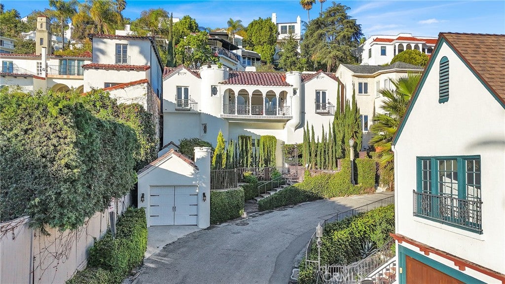 2111 Rockledge, Los Angeles CA 90068