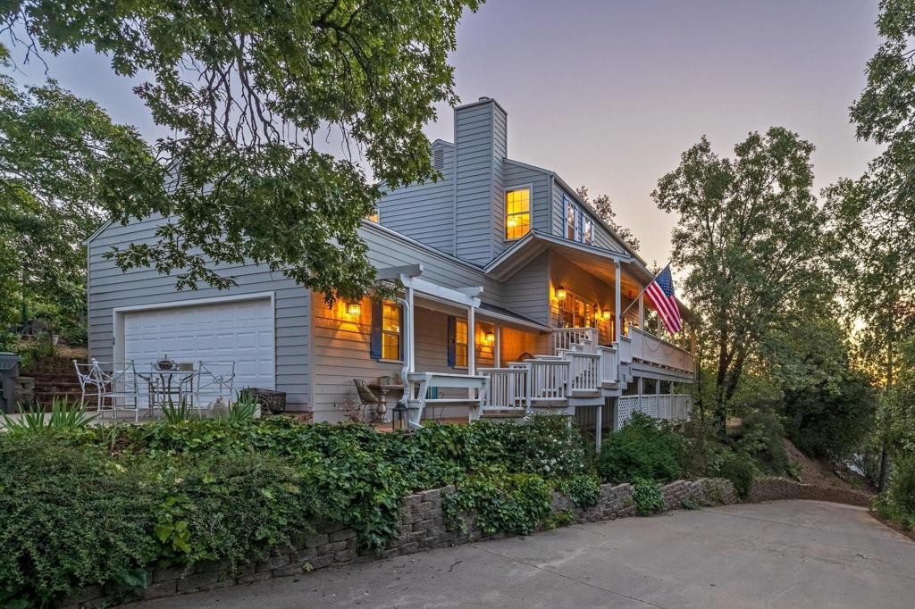 2207 Sunset Dr