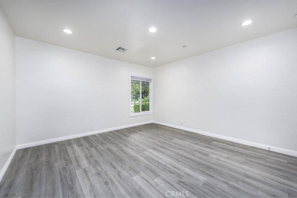 Properties 2 506 San Luis Rey Road