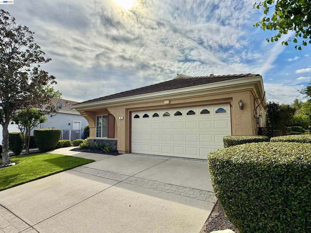 Photo of 30 Gala Ln Ln, Brentwood, CA 94513 (MLS # 41129511)