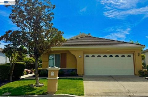 Photo of 30 Gala Ln Ln, Brentwood, CA 94513 (MLS # 41129511)