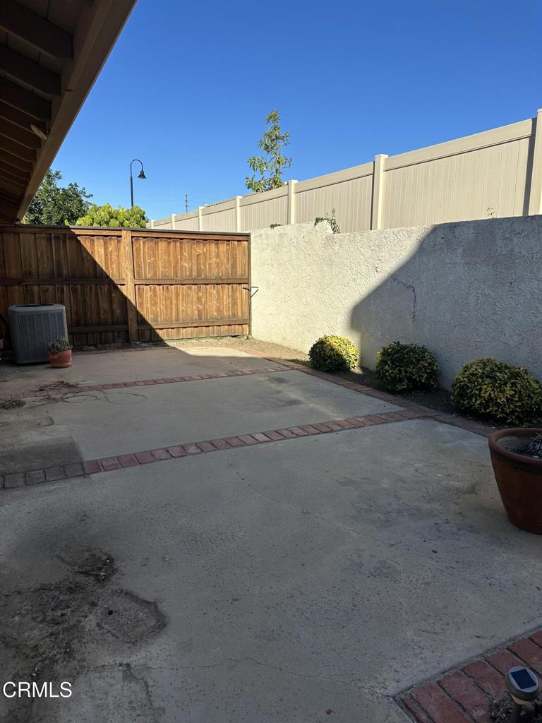 Properties 1 4834 Elderberry Avenue