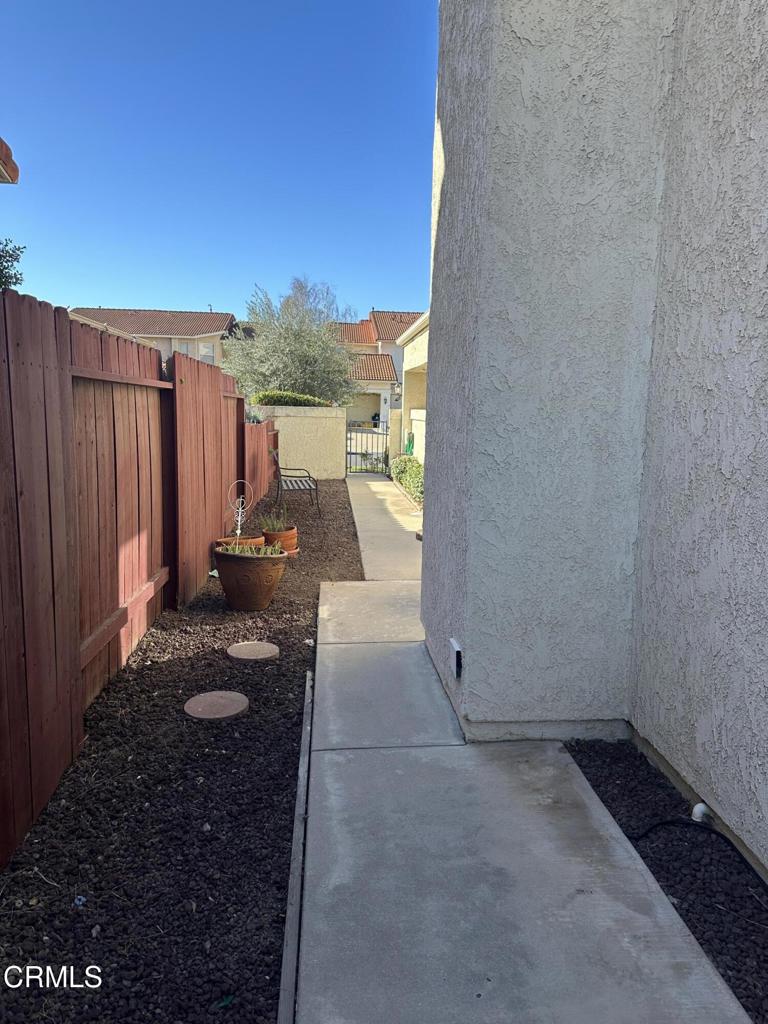 Properties 2 4834 Elderberry Avenue