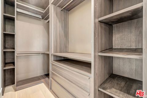 Tiny photo for 5935 Yarmouth Avenue, Encino, CA 91316 (MLS # 26636595)