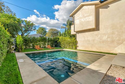 Tiny photo for 5935 Yarmouth Avenue, Encino, CA 91316 (MLS # 26636595)