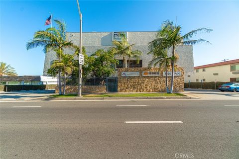 Photo of 3626 E Pacific Coast Ave, Long Beach, CA 90804 (MLS # PW25085836)