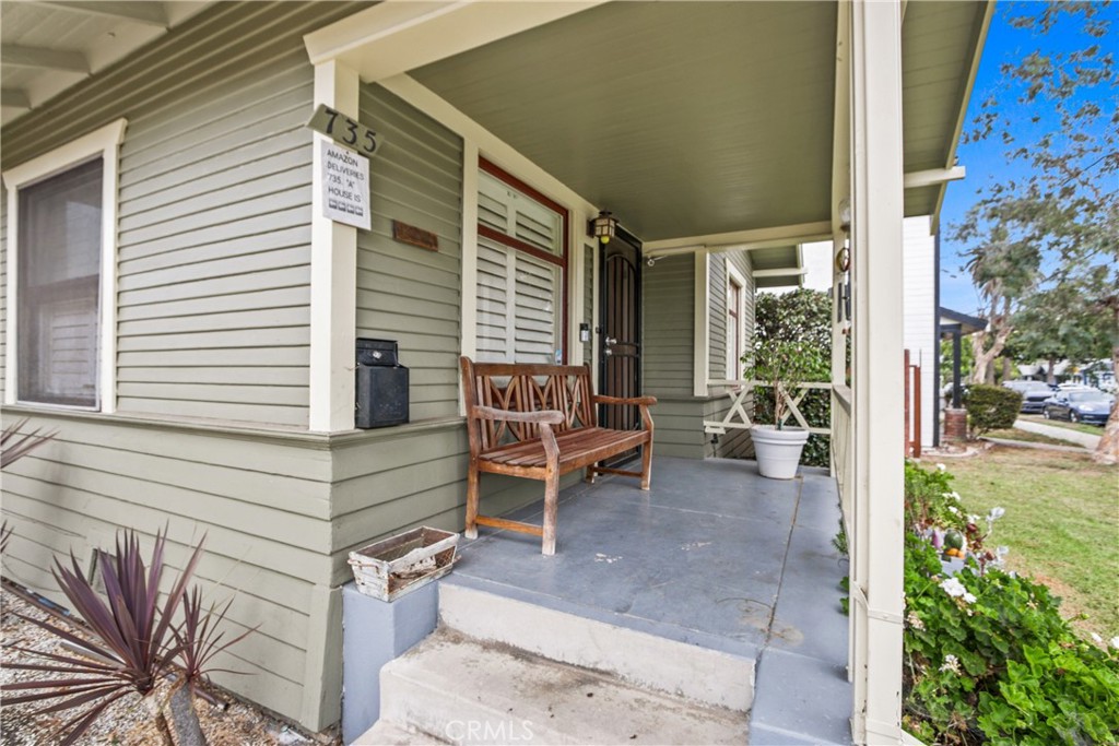 Eastside (ES) - Residential Income
