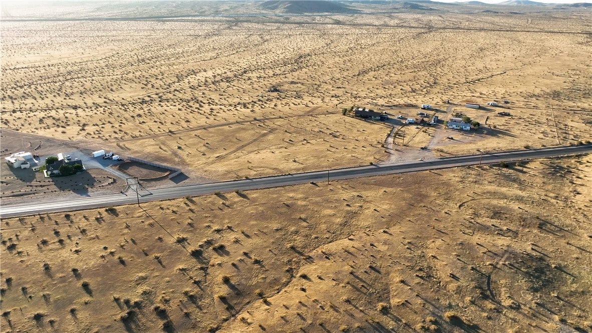4 Stoddard Wells Road