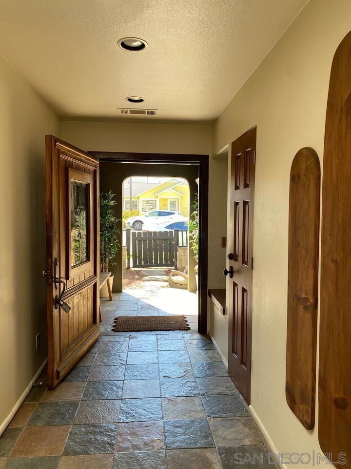Encinitas - Residential Lease