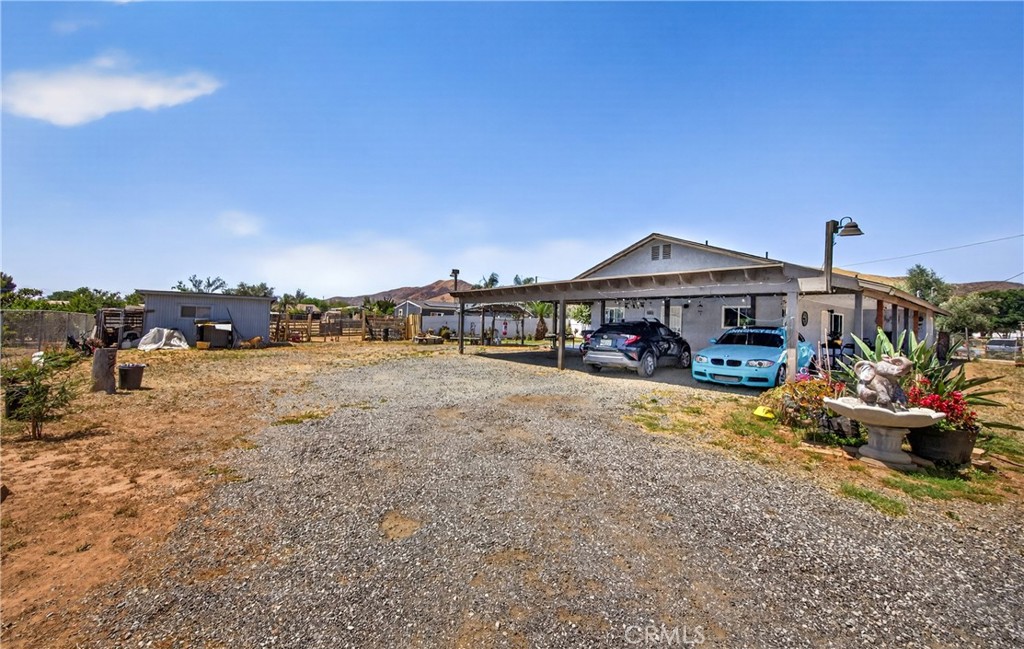 21401 Ellis