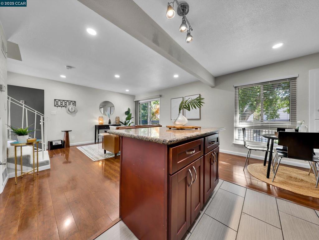 COMSTOCK GARDENS - Residential