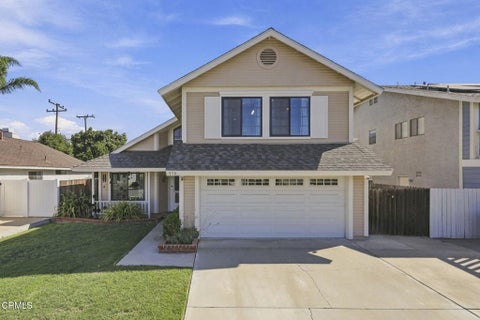 Photo of 978 Jasper Avenue, Ventura, CA 93004 (MLS # V1-38397)