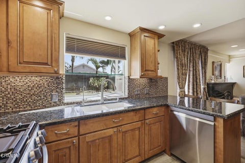 Tiny photo for 978 Jasper Avenue, Ventura, CA 93004 (MLS # V1-38397)