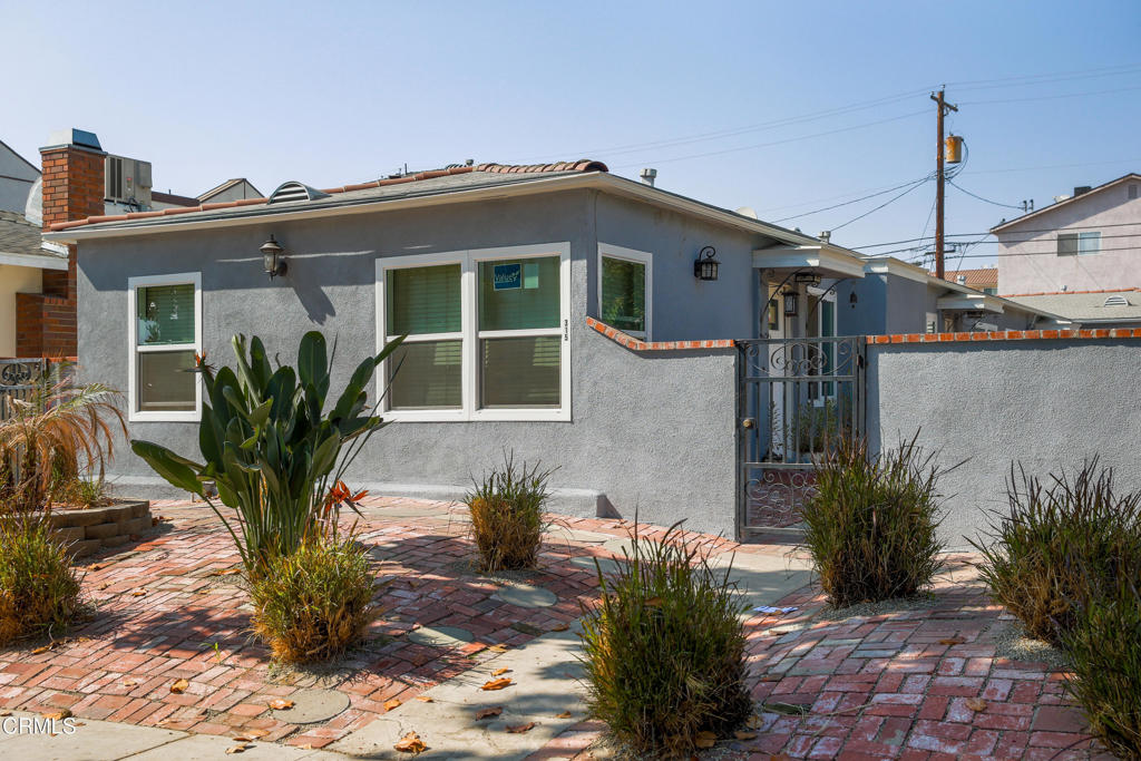 315 Valencia Ave, a fantastic 4-unit multi-family property in the heart of Burbank, CA. This well-maintained building offers a unique opportunity for investors or those looking to live in one unit while renting out the others. Each unit features its own distinct layout, providing ample living space and comfortable accommodations for tenants. The property is conveniently located near shopping, dining, and entertainment options, making it an ideal location for renters. Seller financing is available. With strong rental demand in the area and ADU opportunities, this property is a great addition to any real estate portfolio. Don't miss out on this prime opportunity in Burbank!