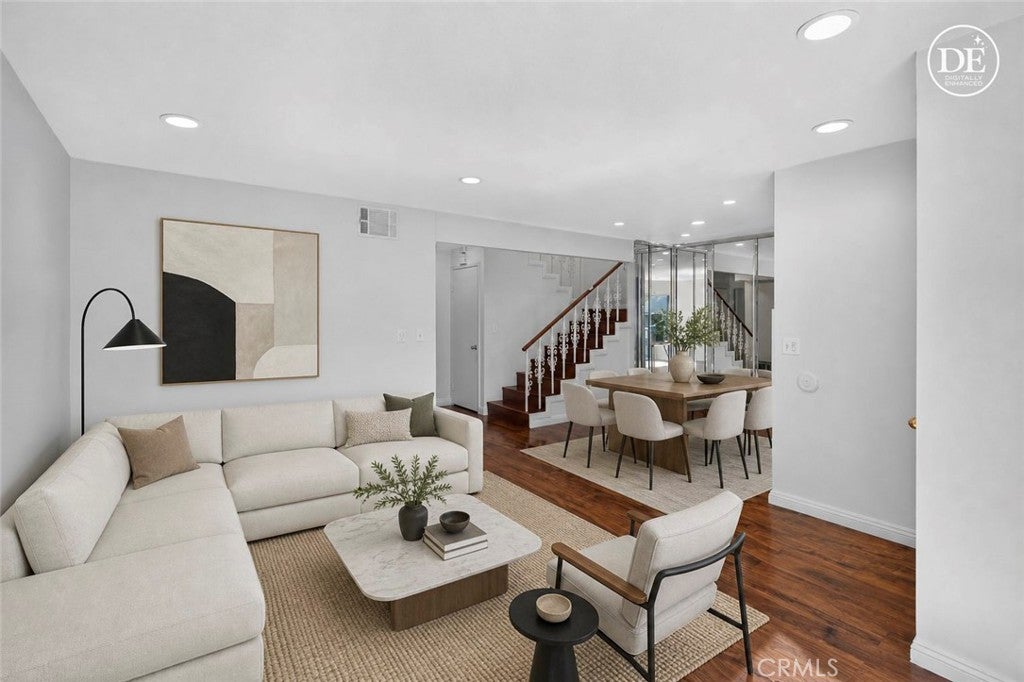 5130 W 1st E