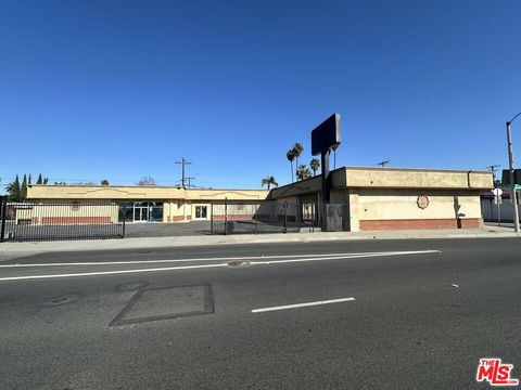 Photo of 515 E Rosecrans Avenue #515, Compton, CA 90221 (MLS # 26668395)