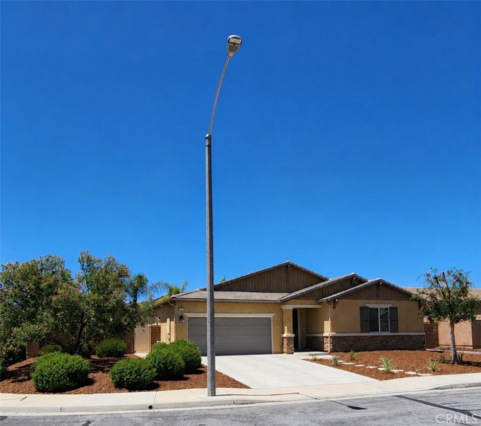 22883 Rolling Brook