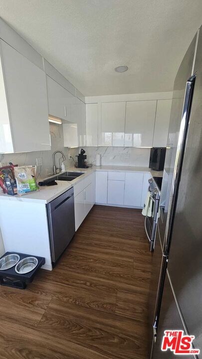 2999 E Ocean Boulevard 210
