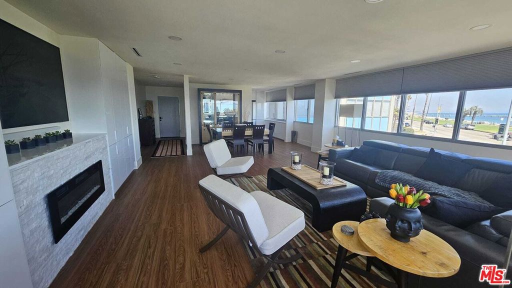 2999 E Ocean Boulevard 210