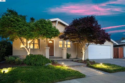 Photo of 24654 Broadmore Ave. AVE, Hayward, CA 94544 (MLS # 41133590)