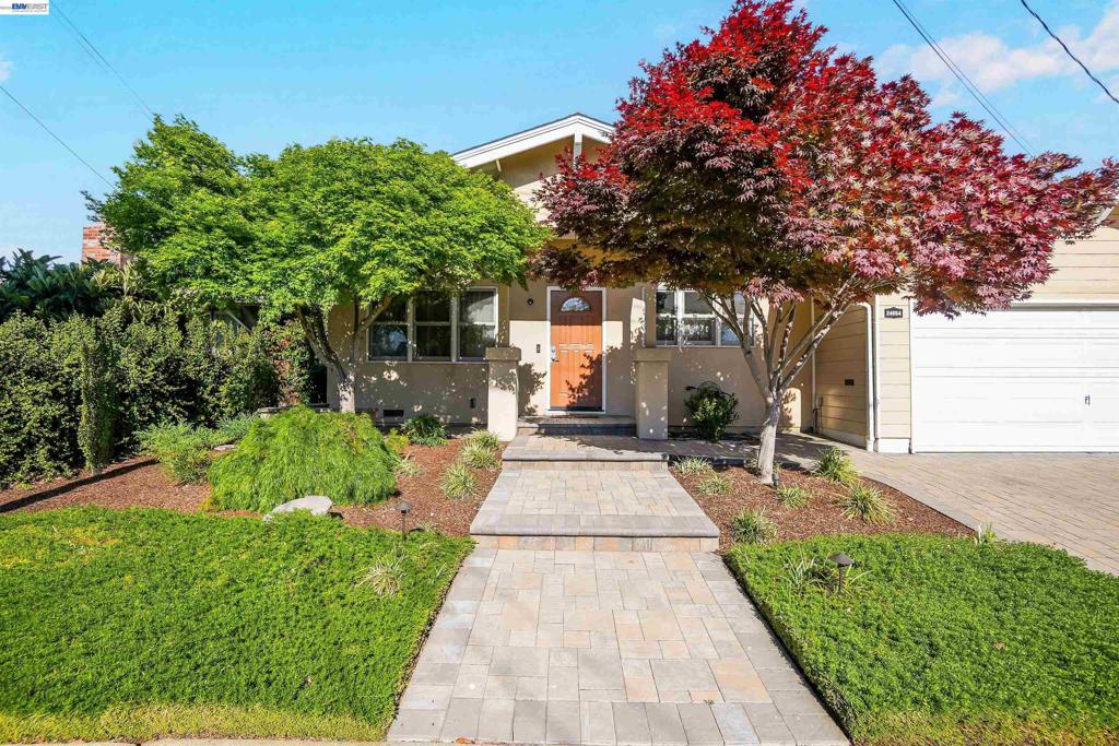 24654 Broadmore Ave.