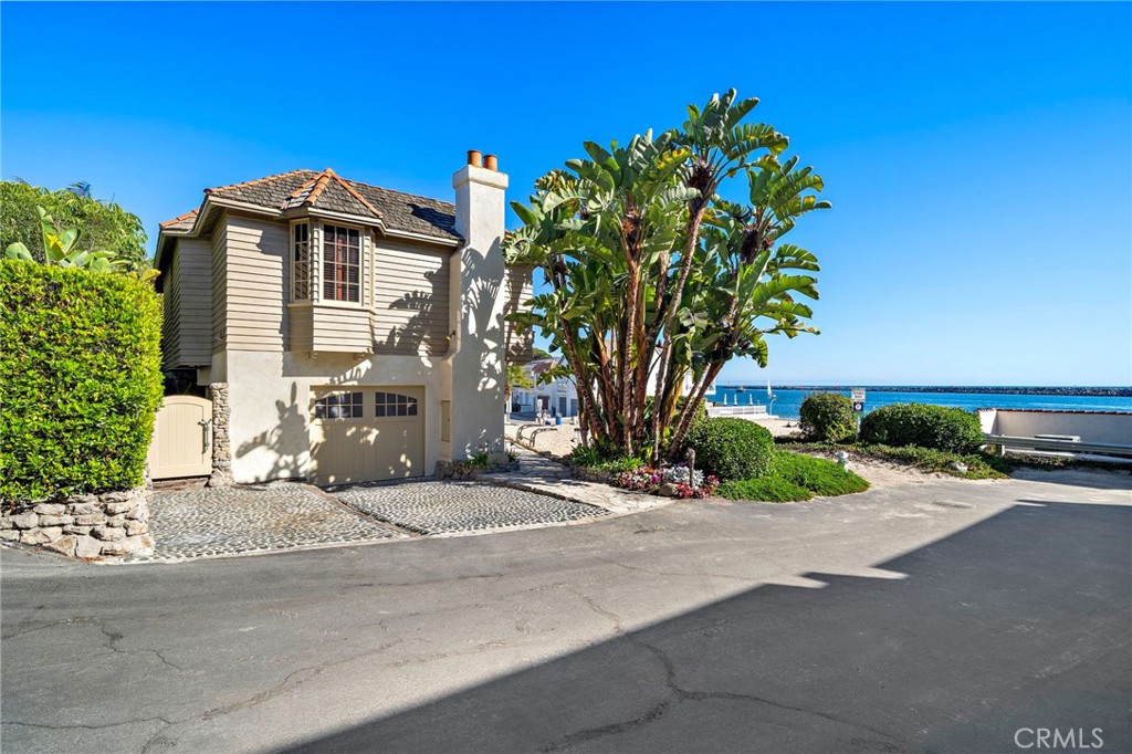 Corona del Mar South of PCH (CDMS) - Residential Lease