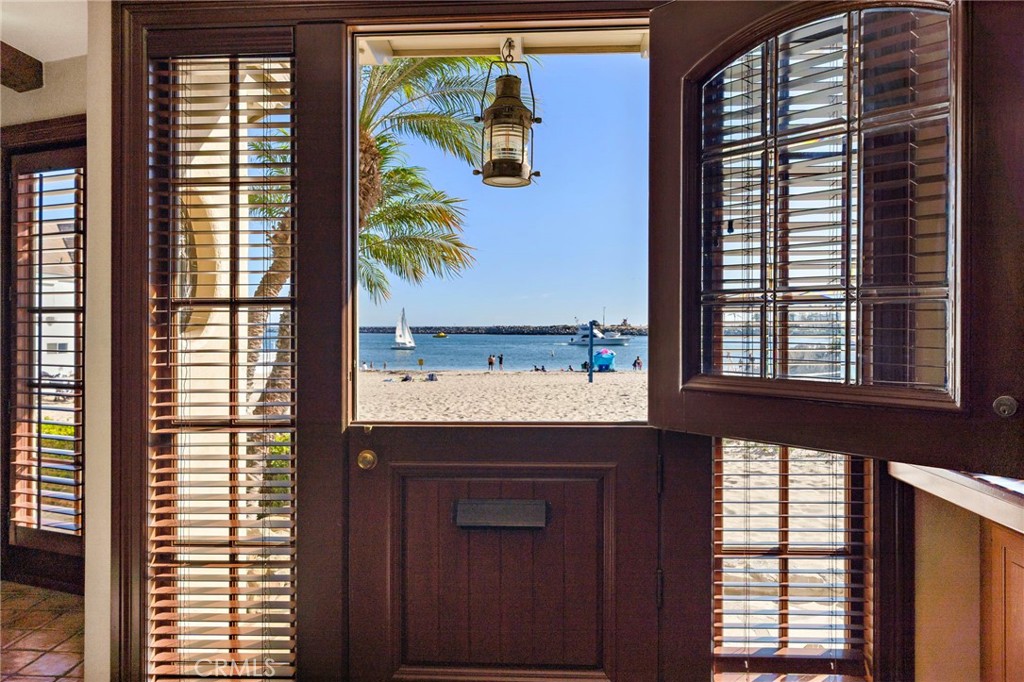 Corona del Mar South of PCH (CDMS) - Residential Lease