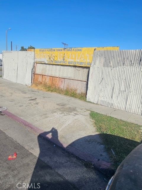 Photo of 10300 S Main St, Los Angeles, CA 90003 (MLS # SB25248131)
