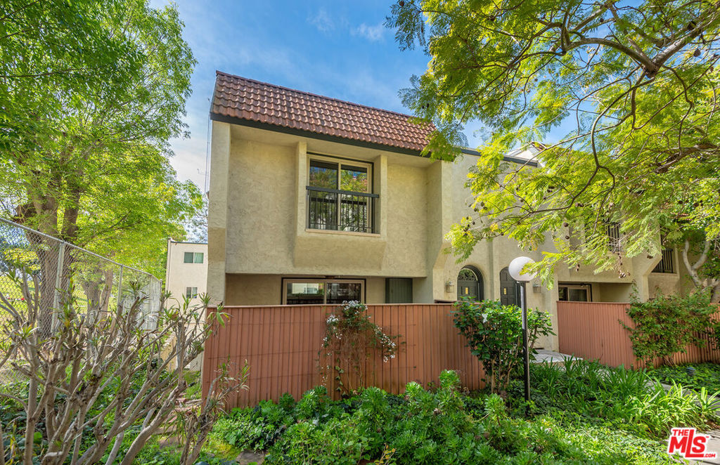 11260 Overland Avenue 25G