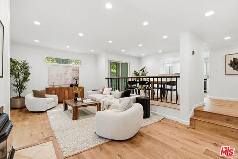 Photo of 11260 Overland Avenue #25G, Culver City, CA 90230 (MLS # 26644605)
