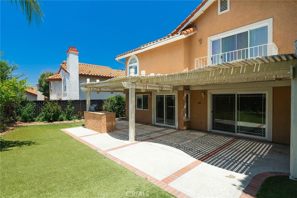 5425 Via Cervantes