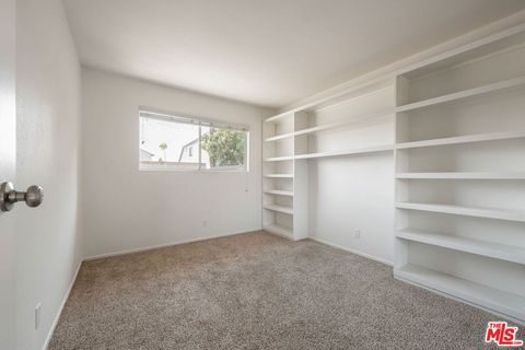 Tiny photo for 1940 Pelican Avenue, Ventura, CA 93003 (MLS # 26659553)