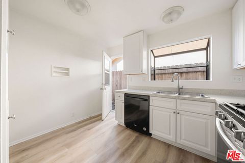 Tiny photo for 1940 Pelican Avenue, Ventura, CA 93003 (MLS # 26659553)