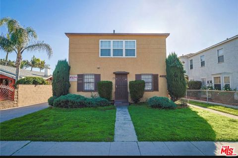 Photo of 510 E Arbor Vitae Street, Inglewood, CA 90301 (MLS # 25630179)