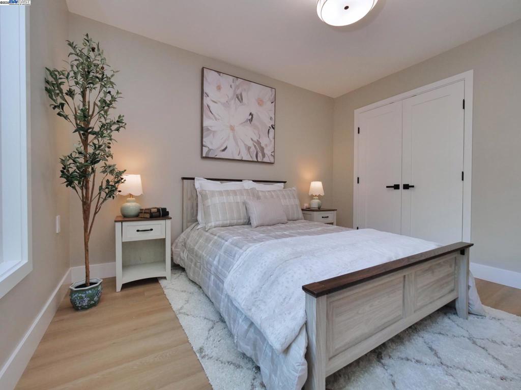 ROSSMOOR - Residential